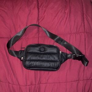 fairly new lululemon belt bag